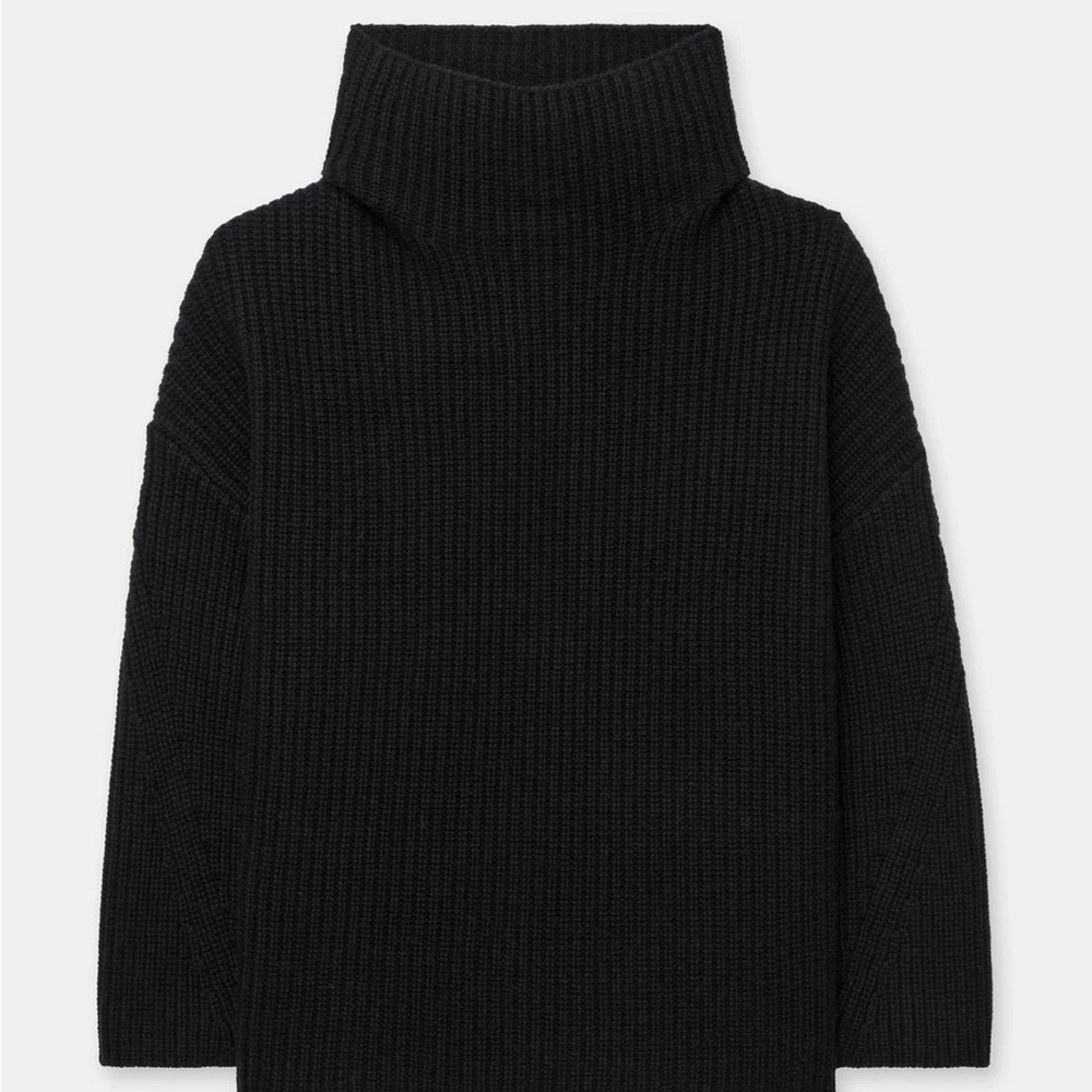 Nadaam black turtleneck sweater